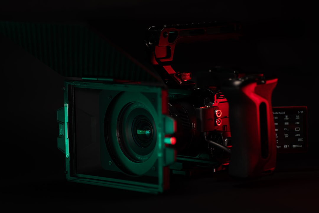 image-13 Photo Mobile Video